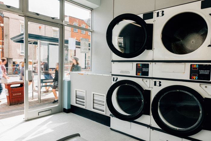 Grown Man Hates Doing Laundry, Doesn’t Understand Why His Family Calls Him Out On His Stinky Clothes Grown Man Hates Doing Laundry, Doesn’t Understand Why His Family Calls Him Out On His Stinky Clothes