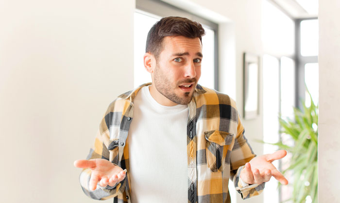 Grown Man Hates Doing Laundry, Doesn’t Understand Why His Family Calls Him Out On His Stinky Clothes Grown Man Hates Doing Laundry, Doesn’t Understand Why His Family Calls Him Out On His Stinky Clothes