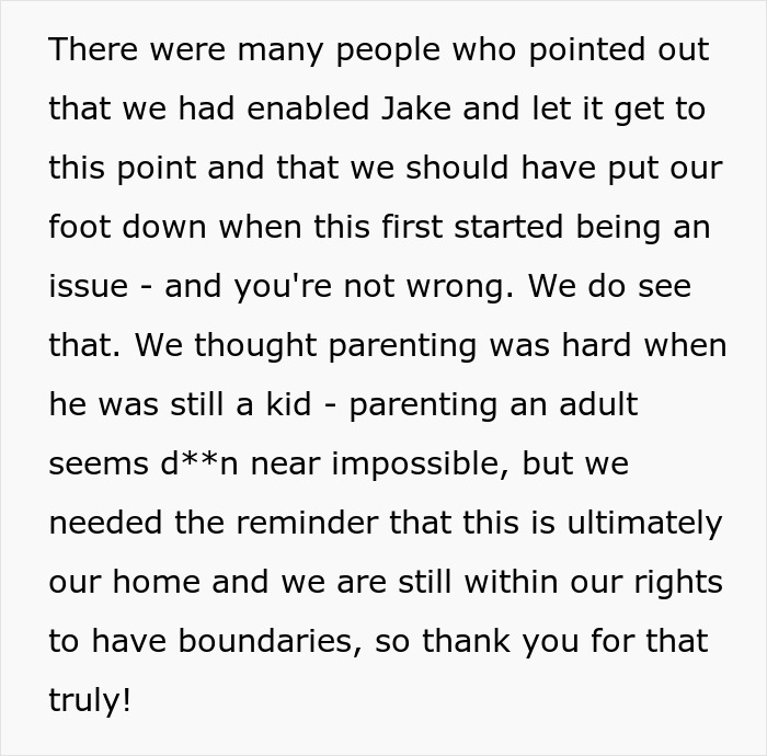 Grown Man Hates Doing Laundry, Doesn’t Understand Why His Family Calls Him Out On His Stinky Clothes Grown Man Hates Doing Laundry, Doesn’t Understand Why His Family Calls Him Out On His Stinky Clothes