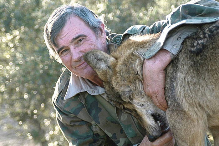 Raised By Wolves After Being Sold As A Kid, Marcos Rodríguez Pantoja Bids Farewell To The World At 80 Raised By Wolves After Being Sold As A Kid, Marcos Rodríguez Pantoja Bids Farewell To The World At 80