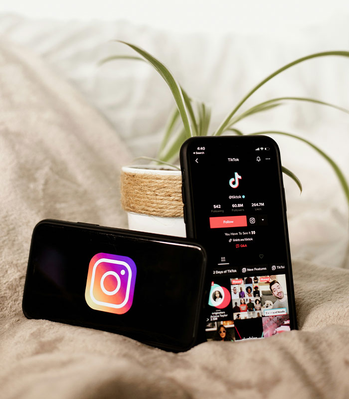 Furious Backlash Erupts As Pair Allegedly Blocks Ambulance For Clicks In “Peak Influencer Dystopia” Moment