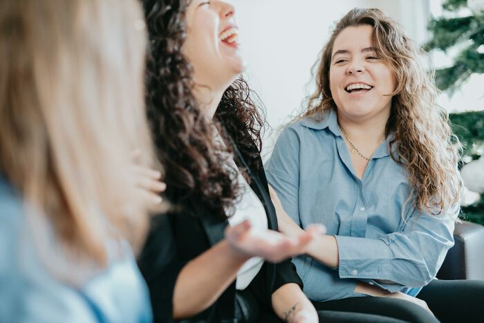 Women Point Out 82 Things And Behaviors They Refuse To Tolerate In Other Women Around