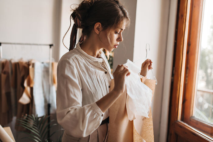 53 Things Women Wish Someone Had Explained To Them Before They Had To Figure It Out Themselves