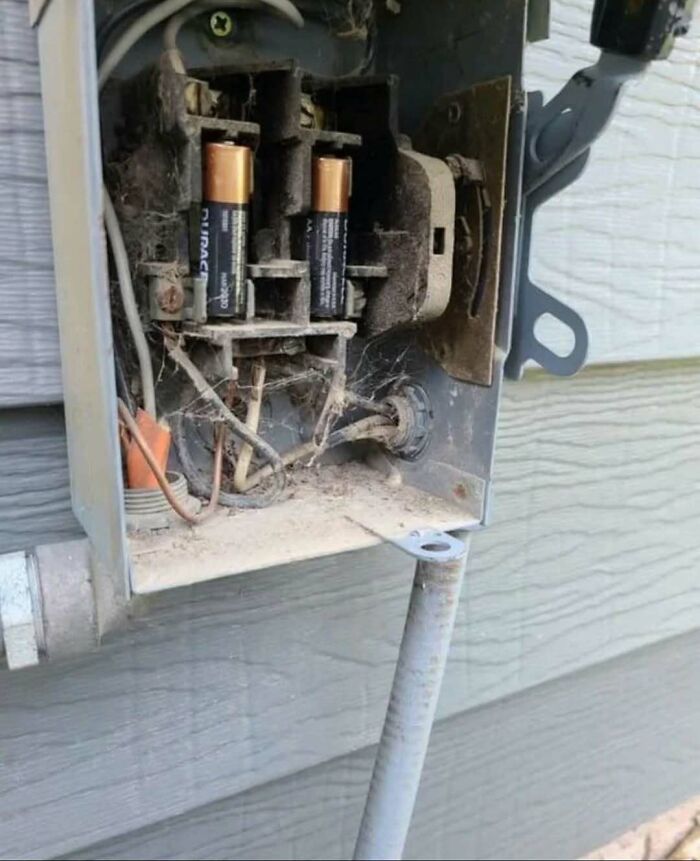 114 DIY Projects That Started With Big Dreams And Ended With Results Nobody Could Have Predicted