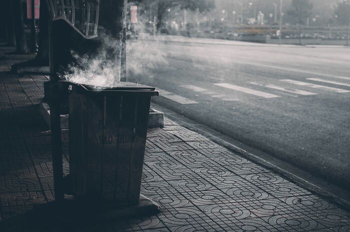 39 Creepy, Scary And Weird Things That Only Happen When People Work During The Night