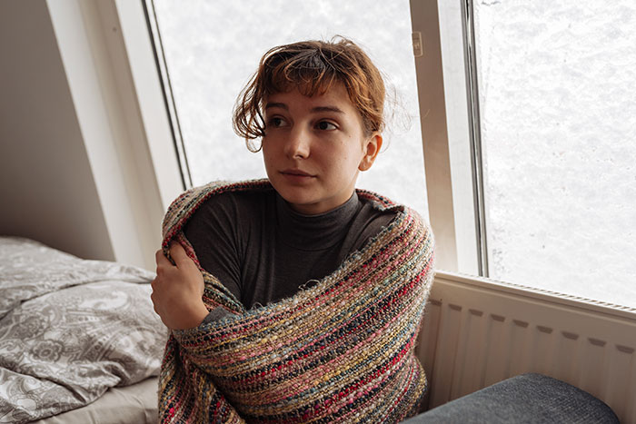 Man Comes To The Internet To Complain About GF&rsquo;s Attachment To Her Blanket, She Gives A Savage Response