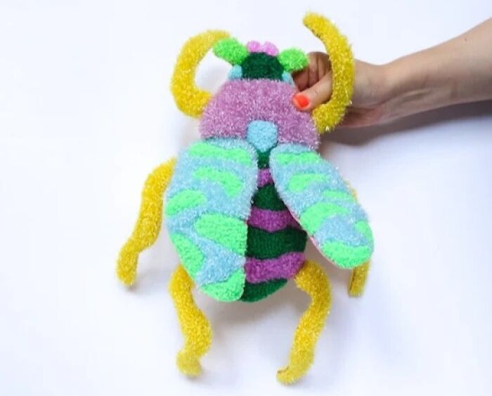 Colorful Tufted Art By Ina Dyreborg Turns Faces, Masks And Animals Into Textile Works (21 pics) Colorful Tufted Art By Ina Dyreborg Turns Faces, Masks And Animals Into Textile Works (21 pics)