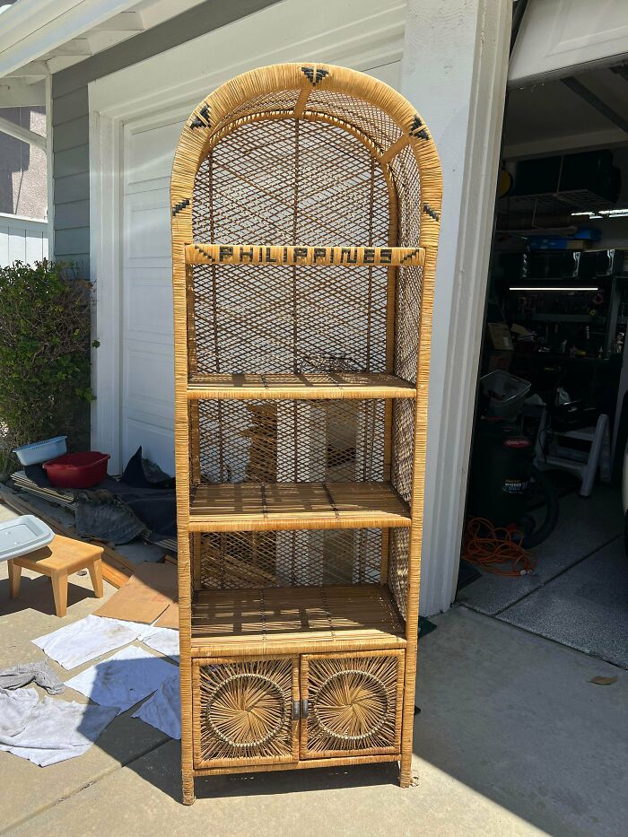 86 Thrift Store Finds That Made Digging Through Secondhand Shelves Totally Worth It 86 Thrift Store Finds That Made Digging Through Secondhand Shelves Totally Worth It