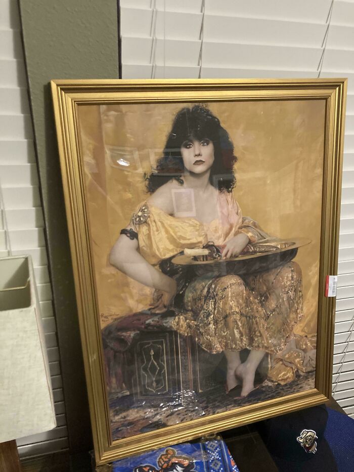 86 Thrift Store Finds That Made Digging Through Secondhand Shelves Totally Worth It 86 Thrift Store Finds That Made Digging Through Secondhand Shelves Totally Worth It