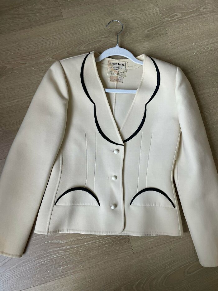 86 Thrift Store Finds That Made Digging Through Secondhand Shelves Totally Worth It 86 Thrift Store Finds That Made Digging Through Secondhand Shelves Totally Worth It
