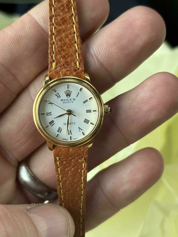 86 Thrift Store Finds That Made Digging Through Secondhand Shelves Totally Worth It 86 Thrift Store Finds That Made Digging Through Secondhand Shelves Totally Worth It