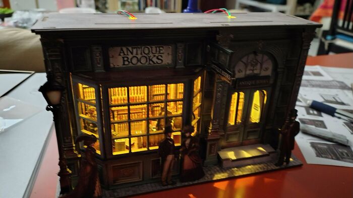 105 Book Nooks That Turn A Few Inches Of Shelf Space Into Entire Little Worlds (New Pics) 105 Book Nooks That Turn A Few Inches Of Shelf Space Into Entire Little Worlds (New Pics)