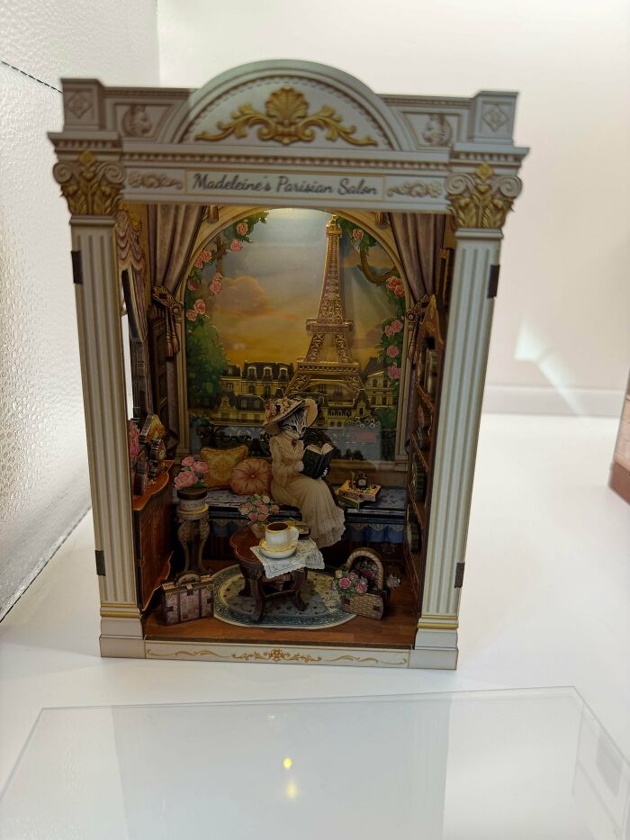 105 Book Nooks That Turn A Few Inches Of Shelf Space Into Entire Little Worlds (New Pics) 105 Book Nooks That Turn A Few Inches Of Shelf Space Into Entire Little Worlds (New Pics)