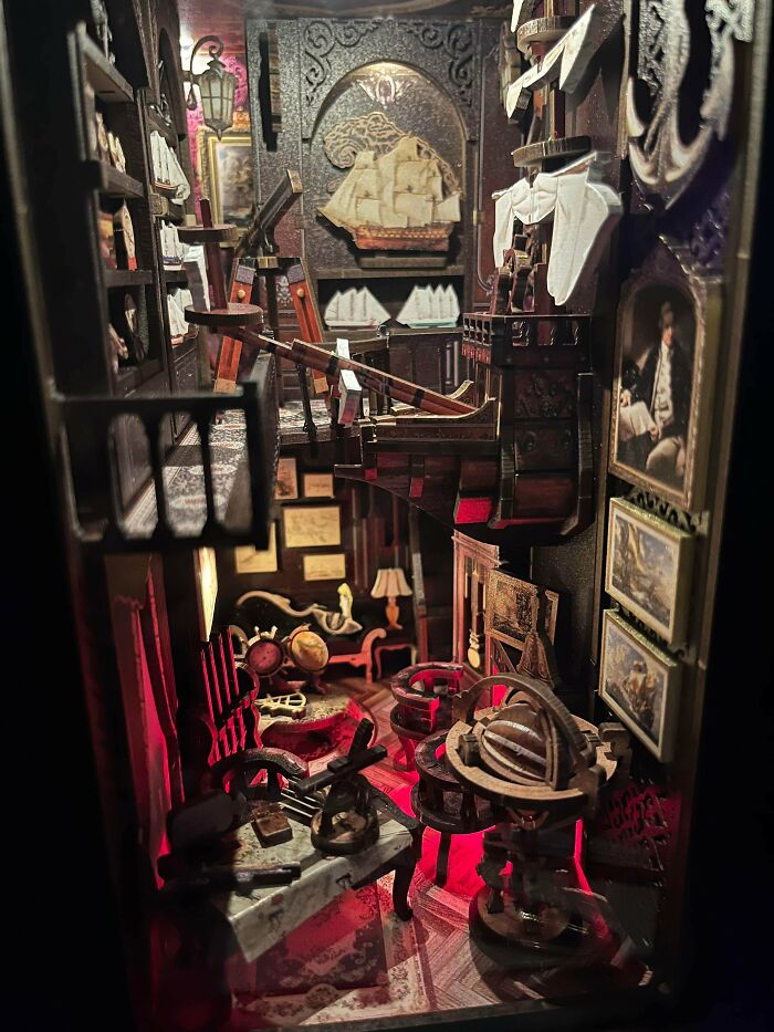 105 Book Nooks That Turn A Few Inches Of Shelf Space Into Entire Little Worlds (New Pics) 105 Book Nooks That Turn A Few Inches Of Shelf Space Into Entire Little Worlds (New Pics)