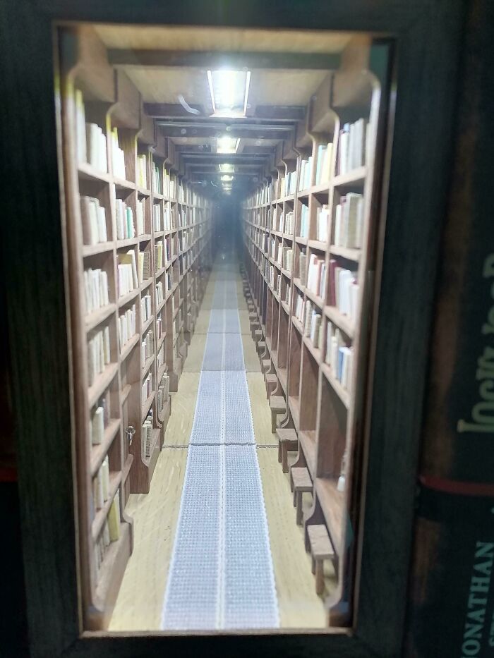 105 Book Nooks That Turn A Few Inches Of Shelf Space Into Entire Little Worlds (New Pics) 105 Book Nooks That Turn A Few Inches Of Shelf Space Into Entire Little Worlds (New Pics)