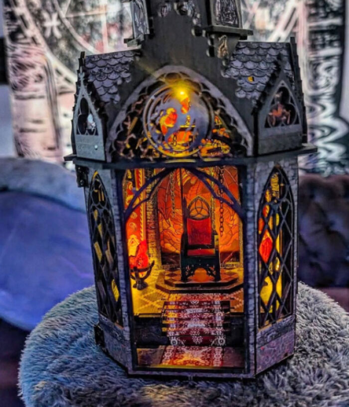 105 Book Nooks That Turn A Few Inches Of Shelf Space Into Entire Little Worlds (New Pics) 105 Book Nooks That Turn A Few Inches Of Shelf Space Into Entire Little Worlds (New Pics)