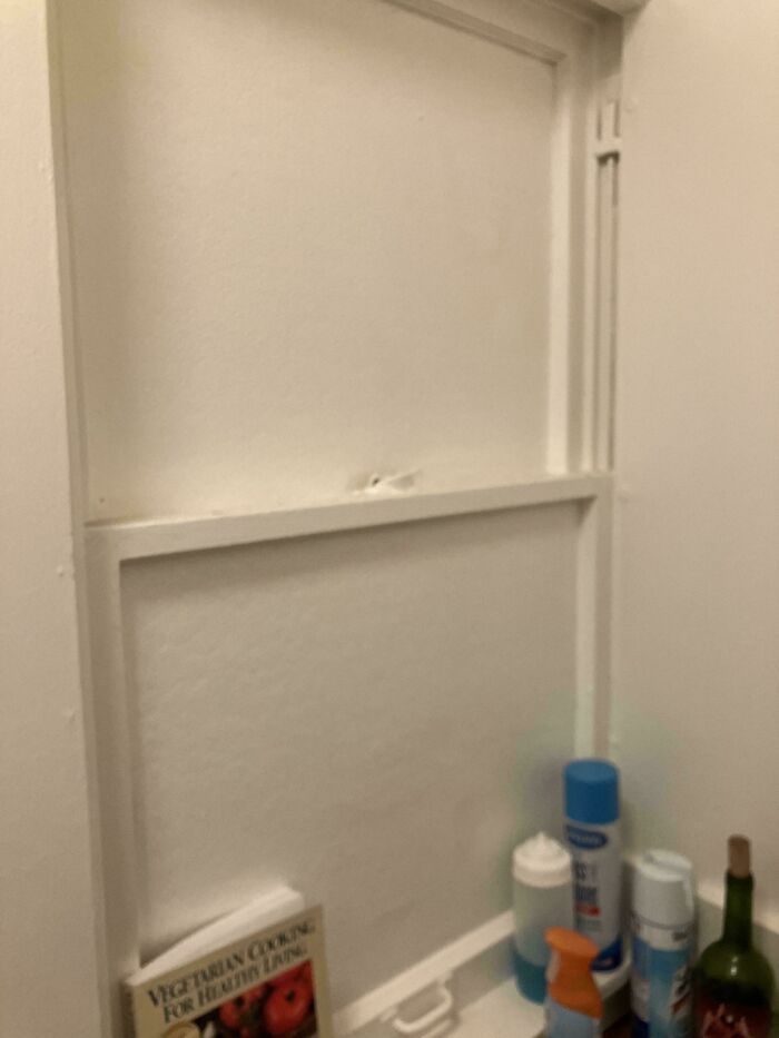 76 Times Landlords Were So Terrible, They Had To Be Shamed In This Online Community (New Pics) 76 Times Landlords Were So Terrible, They Had To Be Shamed In This Online Community (New Pics)