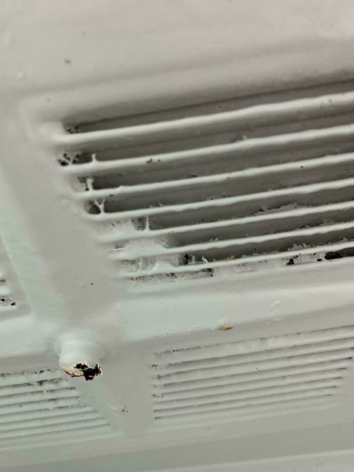 76 Times Landlords Were So Terrible, They Had To Be Shamed In This Online Community (New Pics) 76 Times Landlords Were So Terrible, They Had To Be Shamed In This Online Community (New Pics)