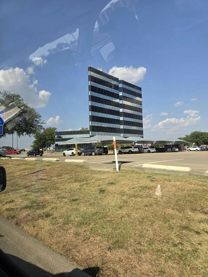 79 Pictures That Might Make You Look Once, Twice, Then A Third Time Just To Be Sure 79 Pictures That Might Make You Look Once, Twice, Then A Third Time Just To Be Sure