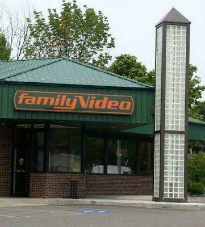 65 Nostalgic Pics That Show Just How Different Everyday Life Felt In The Early 2000s 65 Nostalgic Pics That Show Just How Different Everyday Life Felt In The Early 2000s