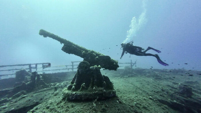 62 Incredible Things People Have Discovered At The Bottom Of The Ocean 62 Incredible Things People Have Discovered At The Bottom Of The Ocean