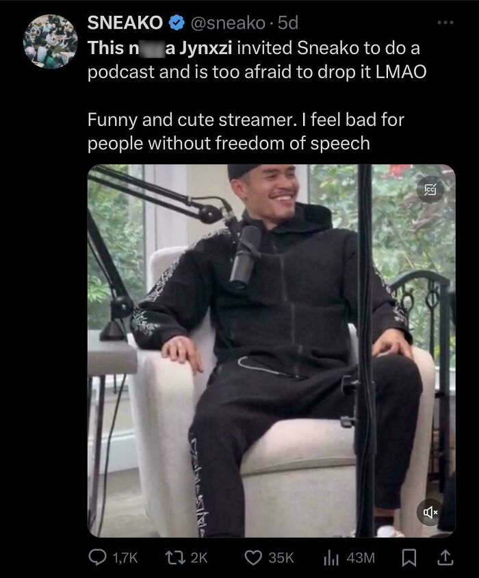 66 Times People Pretended To Be Someone Else And Embarrassed Themselves 66 Times People Pretended To Be Someone Else And Embarrassed Themselves