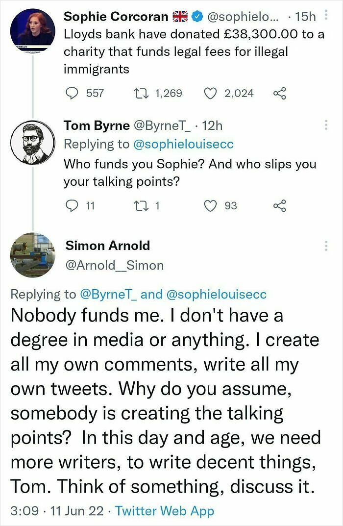 66 Times People Pretended To Be Someone Else And Embarrassed Themselves 66 Times People Pretended To Be Someone Else And Embarrassed Themselves