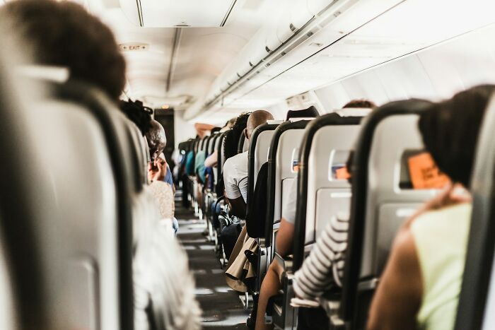 45 Times People Had A Plane Seatmate From Hell But They Had Their Own Methods Of Taking Revenge