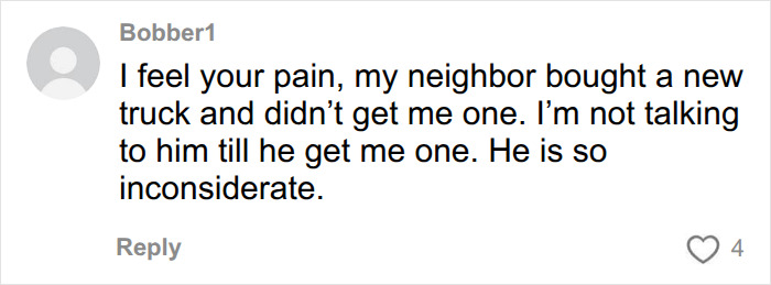 “That’s Entitlement”: Woman Sparks Heated Debate After Complaining About Male Neighbor Not Mowing Her Side “That’s Entitlement”: Woman Sparks Heated Debate After Complaining About Male Neighbor Not Mowing Her Side