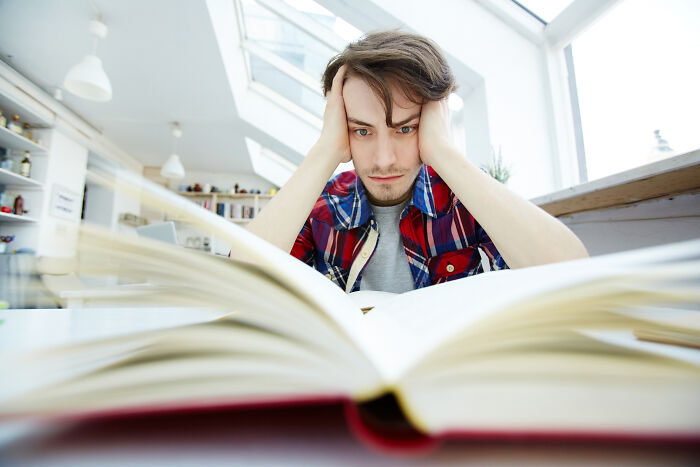 Doctors Reveal 37 Health Problems They’re Seeing In Gen Z That Used To Be Rare In Young People