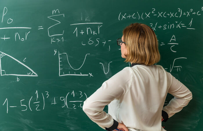 62 Teachers So Infuriating That Their Students Just Had To Shame Them For Everyone To See