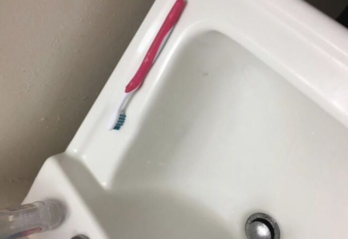78 Roommate Stories That Prove You Don’t Really Know Someone Until You Share A Home 78 Roommate Stories That Prove You Don’t Really Know Someone Until You Share A Home