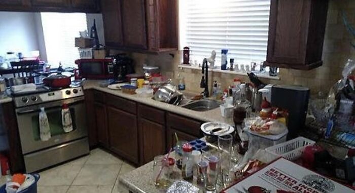 78 Roommate Stories That Prove You Don’t Really Know Someone Until You Share A Home 78 Roommate Stories That Prove You Don’t Really Know Someone Until You Share A Home