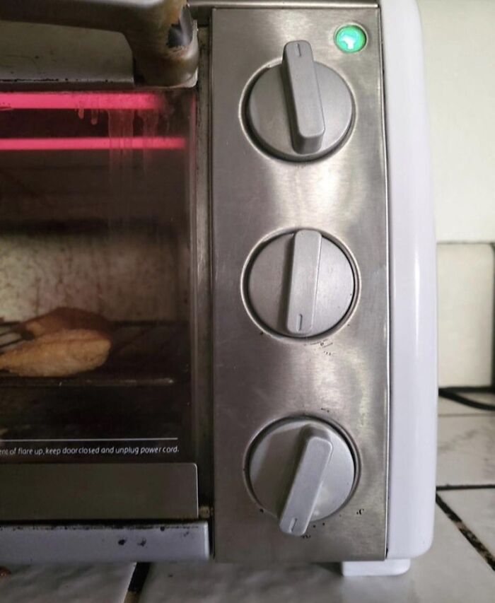 78 Roommate Stories That Prove You Don’t Really Know Someone Until You Share A Home 78 Roommate Stories That Prove You Don’t Really Know Someone Until You Share A Home