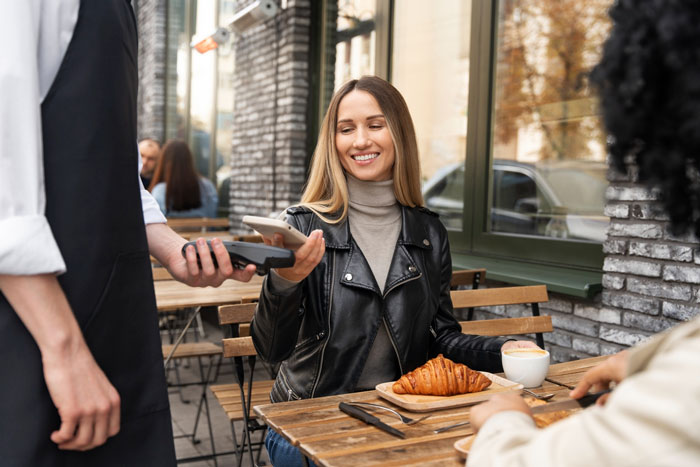 Guy Reminds Woman Of All The Things He Buys, Uses Them Against Her, Then Says She’s Hurting Him