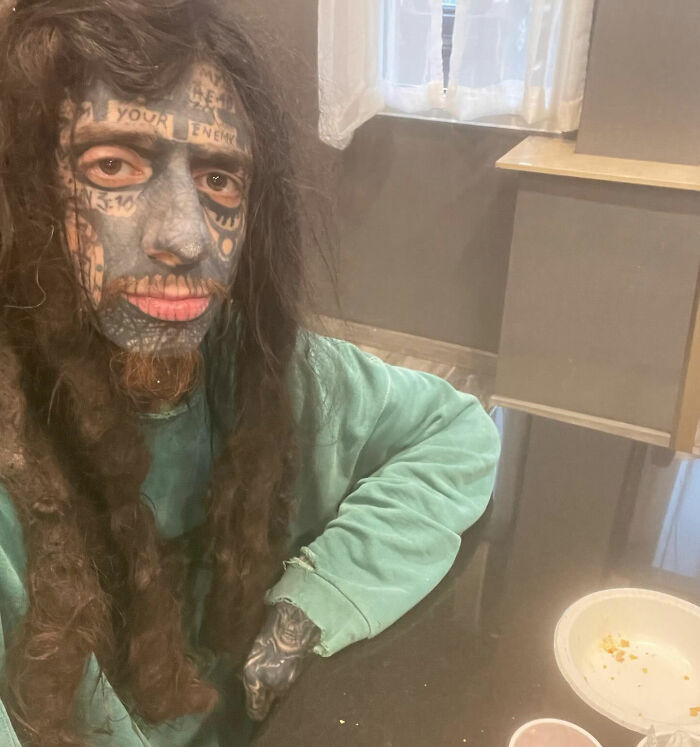 Florida “Demonologist” Who Allegedly Exposed Women’s Private Info Goes Viral For Terrifying Mugshot Florida “Demonologist” Who Allegedly Exposed Women’s Private Info Goes Viral For Terrifying Mugshot