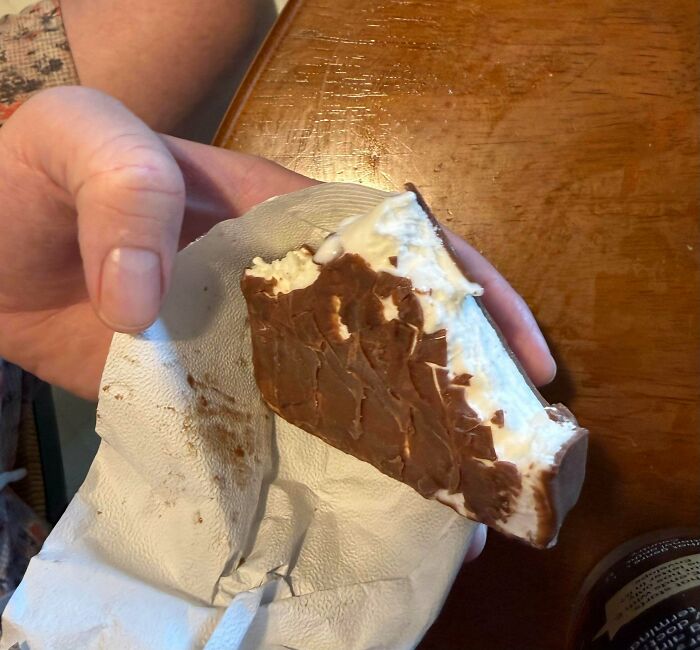 90 Infuriating Times Shrinkflation Was So Blatant, It Felt Like A Scam (New Pics) 90 Infuriating Times Shrinkflation Was So Blatant, It Felt Like A Scam (New Pics)