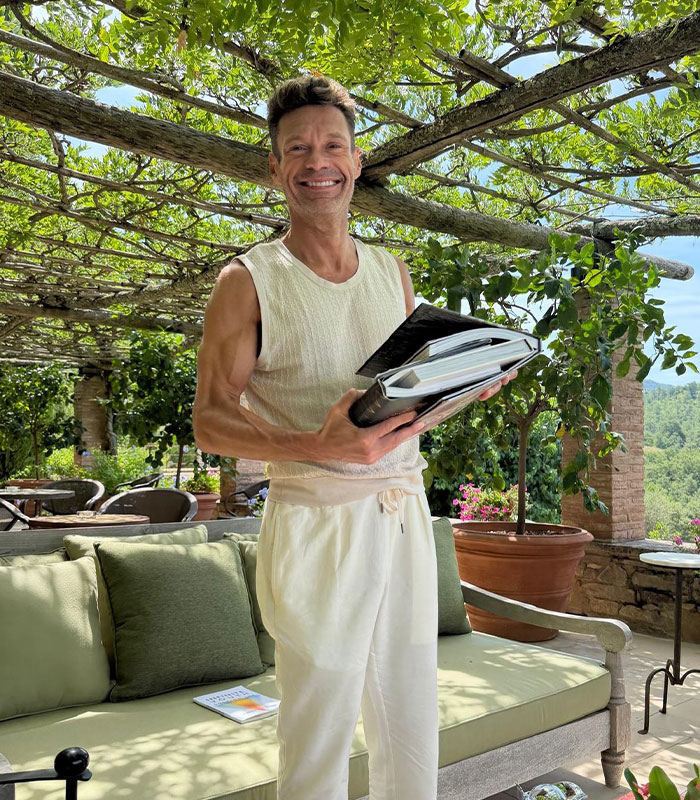 After Sparking Concern For His Body Transformation, Ryan Seacrest’s Photo Goes Viral For All The Wrong Reasons