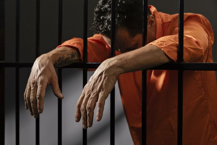 30 People Reveal The Moments That Finally Got Them Disowned By Their Families
