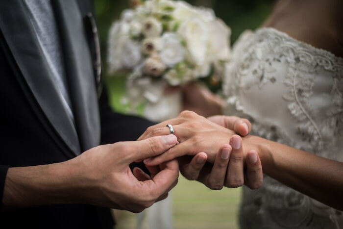 30 People Reveal The Moments That Finally Got Them Disowned By Their Families