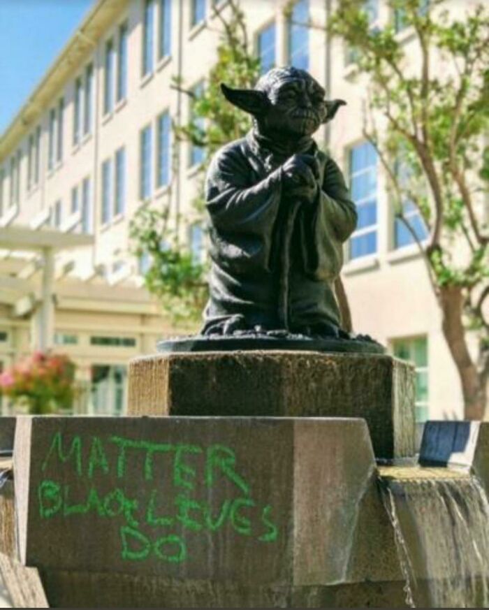 60 Acts Of Vandalism So Clever They Somehow Feel More Like Public Art