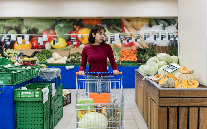 Woman Accidentally Forgets To Pay At Checkout, Walmart Demands She Haul Back 215 Lbs Of Groceries
