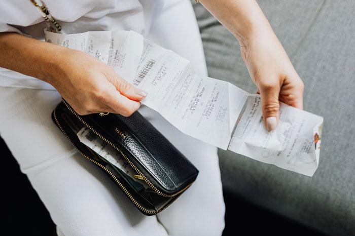 Woman Accidentally Forgets To Pay At Checkout, Walmart Demands She Haul Back 215 Lbs Of Groceries