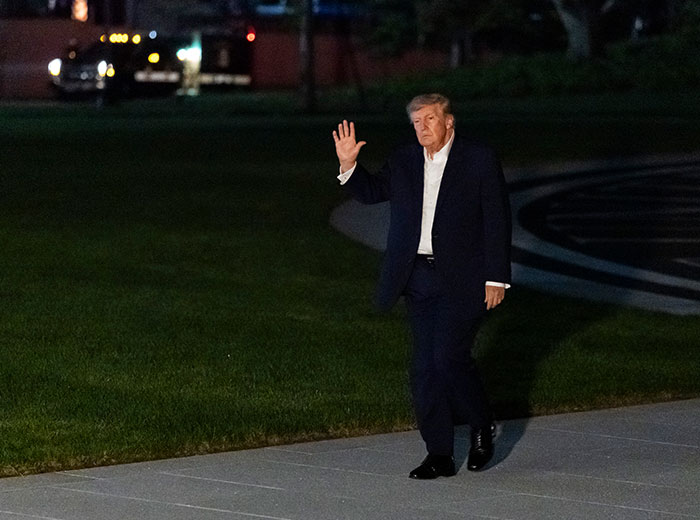 “You Must Be Blind Or Stupid”: Trump’s Path To Air Force One Slammed As White House Defends “Perfect Walk” “You Must Be Blind Or Stupid”: Trump’s Path To Air Force One Slammed As White House Defends “Perfect Walk”