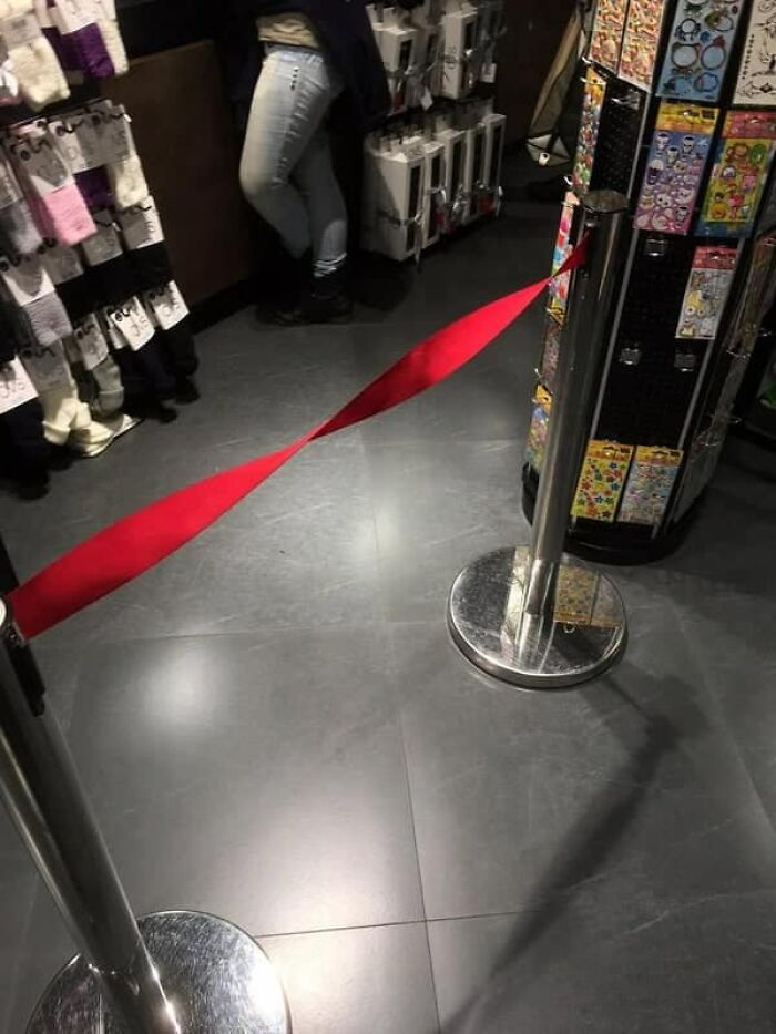 98 Photos That Perfectionists Might Want To Burn, Put The Ashes In A Box And Release It Into The Ocean 98 Photos That Perfectionists Might Want To Burn, Put The Ashes In A Box And Release It Into The Ocean