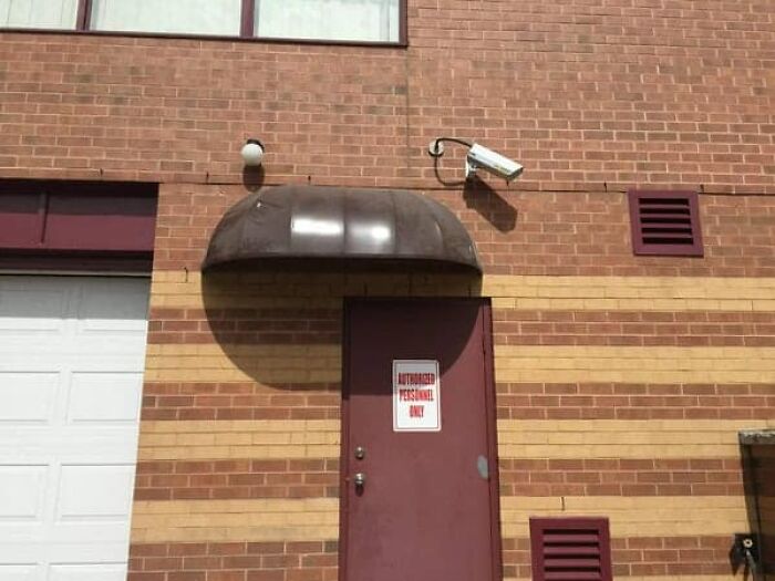 98 Photos That Perfectionists Might Want To Burn, Put The Ashes In A Box And Release It Into The Ocean 98 Photos That Perfectionists Might Want To Burn, Put The Ashes In A Box And Release It Into The Ocean