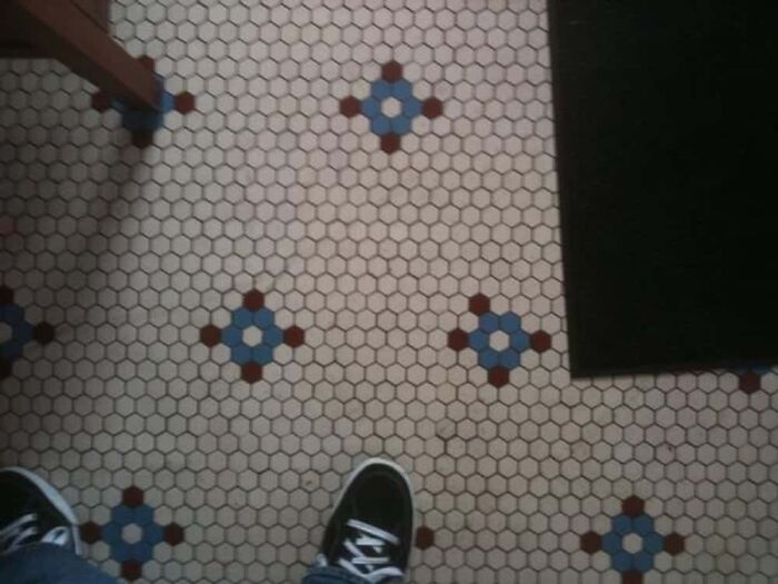 98 Photos That Perfectionists Might Want To Burn, Put The Ashes In A Box And Release It Into The Ocean 98 Photos That Perfectionists Might Want To Burn, Put The Ashes In A Box And Release It Into The Ocean
