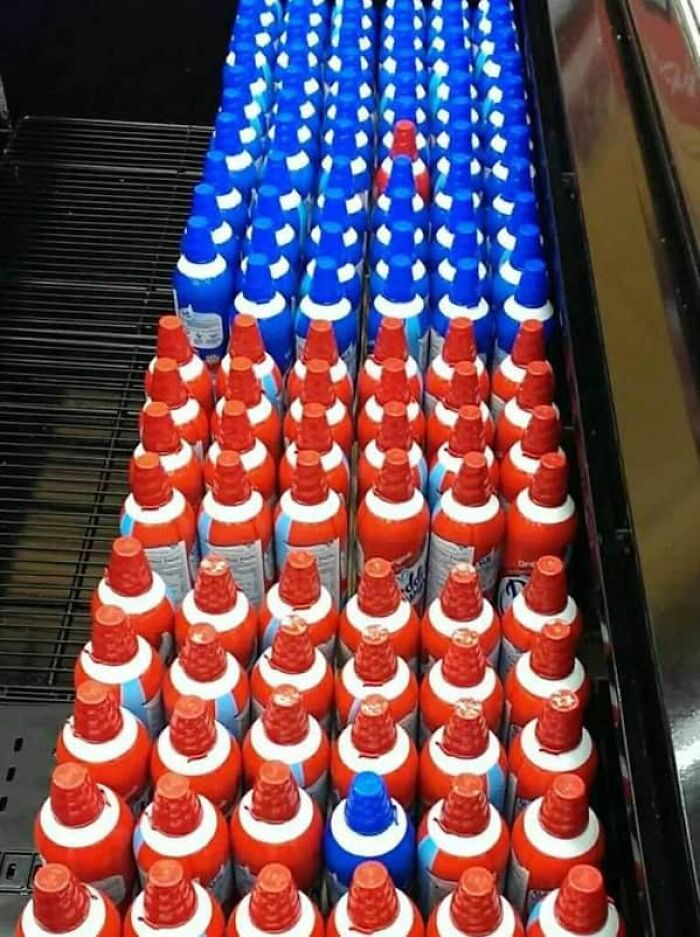 98 Photos That Perfectionists Might Want To Burn, Put The Ashes In A Box And Release It Into The Ocean 98 Photos That Perfectionists Might Want To Burn, Put The Ashes In A Box And Release It Into The Ocean