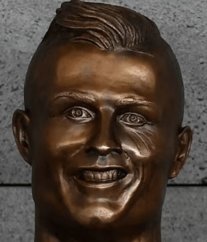 79 Hilarious, Bizarre, And Downright Bad Examples Of Public Art Around The World