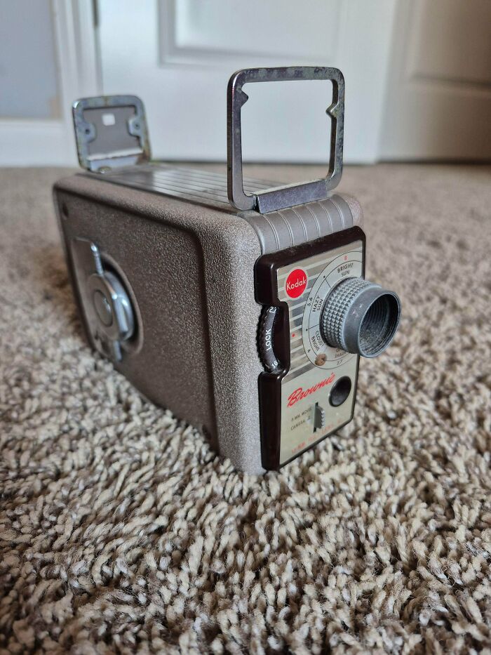67 Vintage Tech Finds For Anyone Who Misses Buttons, Cassettes, And Chunky Electronics